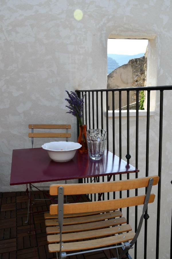 Apartamento Le Pigeonnier Malaucène Exterior foto