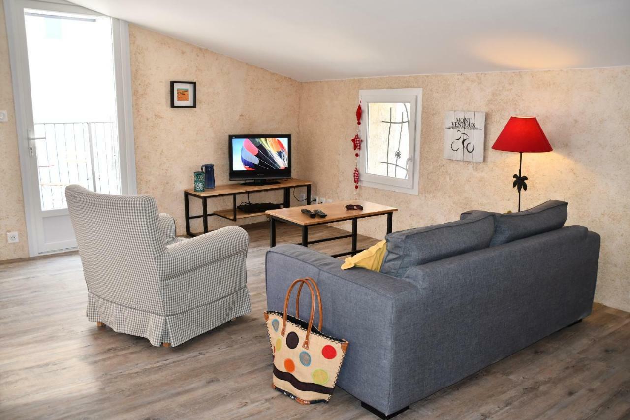 Apartamento Le Pigeonnier Malaucène Exterior foto