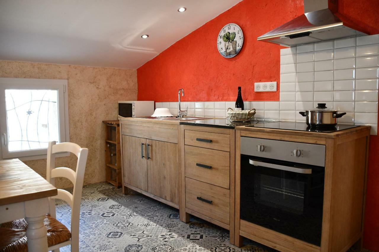 Apartamento Le Pigeonnier Malaucène Exterior foto