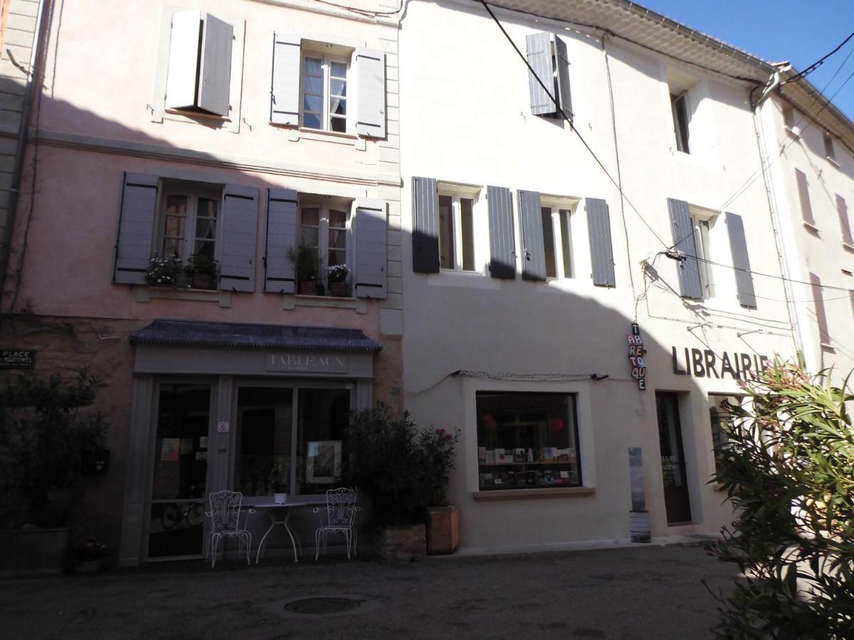 Apartamento Le Pigeonnier Malaucène Exterior foto