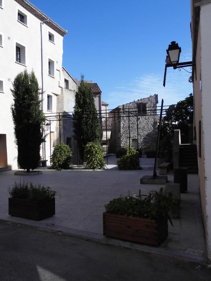 Apartamento Le Pigeonnier Malaucène Exterior foto